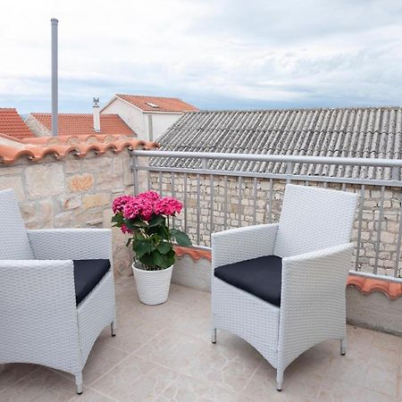 Guesthouse Nina Kastel Novi Exterior photo
